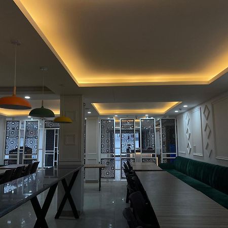 Hotel Zoon Dabb Srinagar Airport Kashmir Bagian luar foto