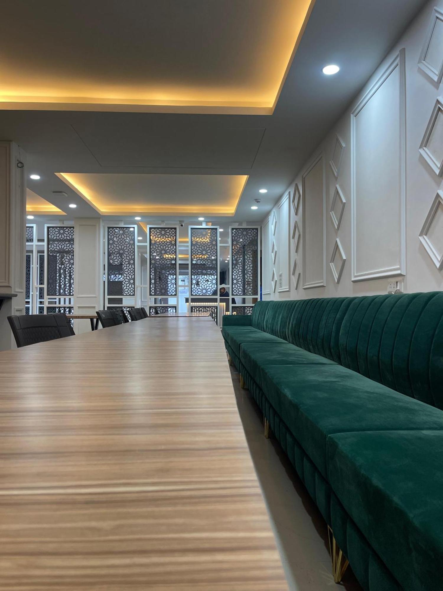 Hotel Zoon Dabb Srinagar Airport Kashmir Bagian luar foto