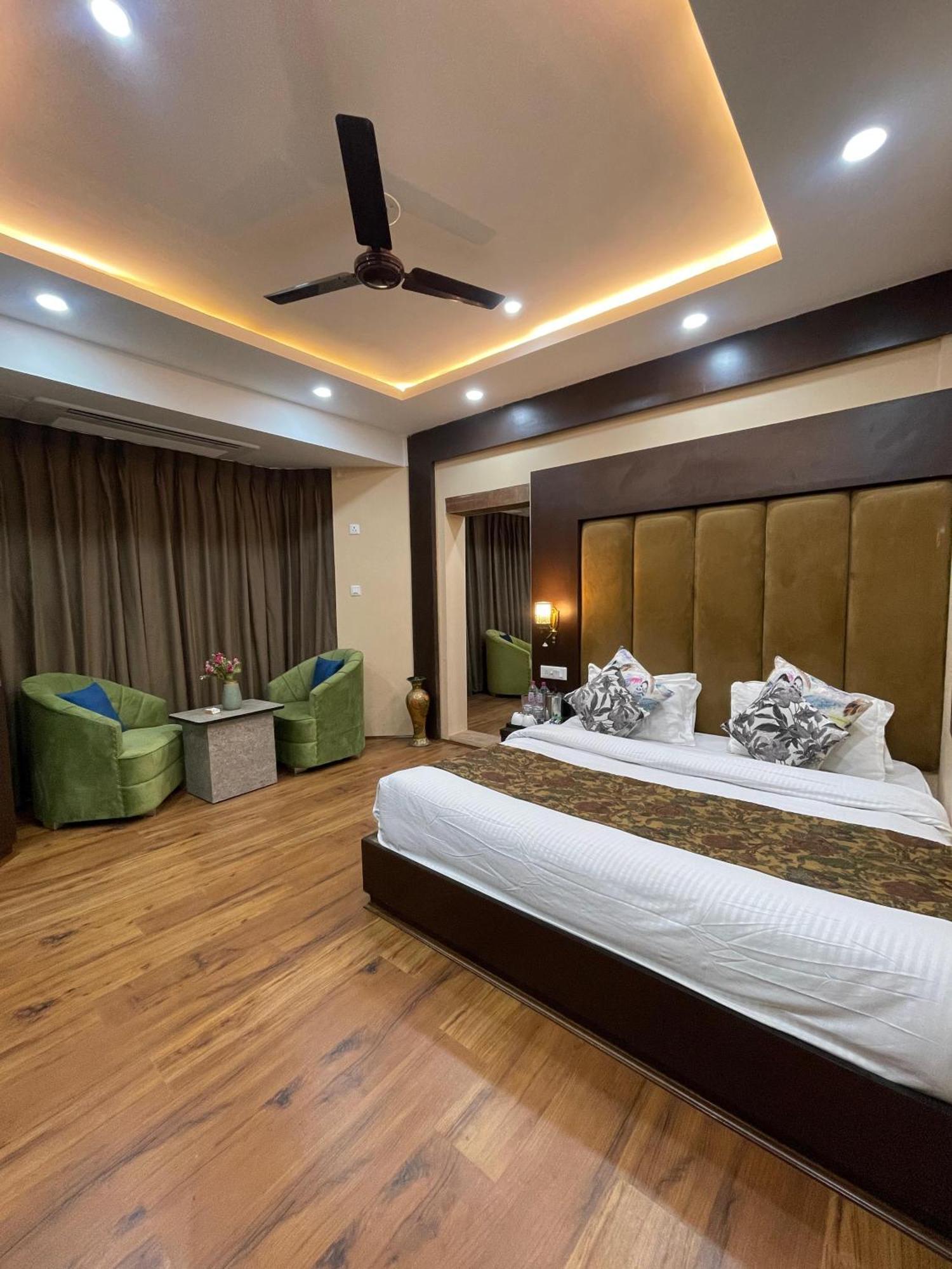 Hotel Zoon Dabb Srinagar Airport Kashmir Bagian luar foto