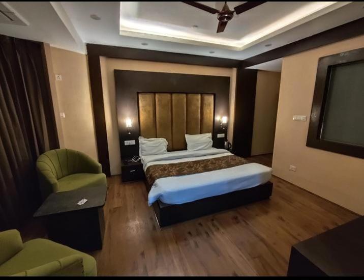 Hotel Zoon Dabb Srinagar Airport Kashmir Bagian luar foto